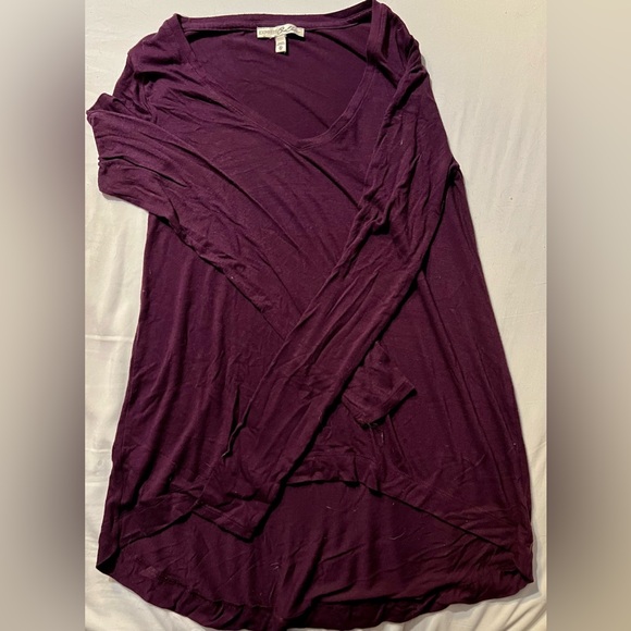 Express Nine-Eleven beautiful purple shirt l;  hangs perfectly. I never wore it. - Picture 3 of 5